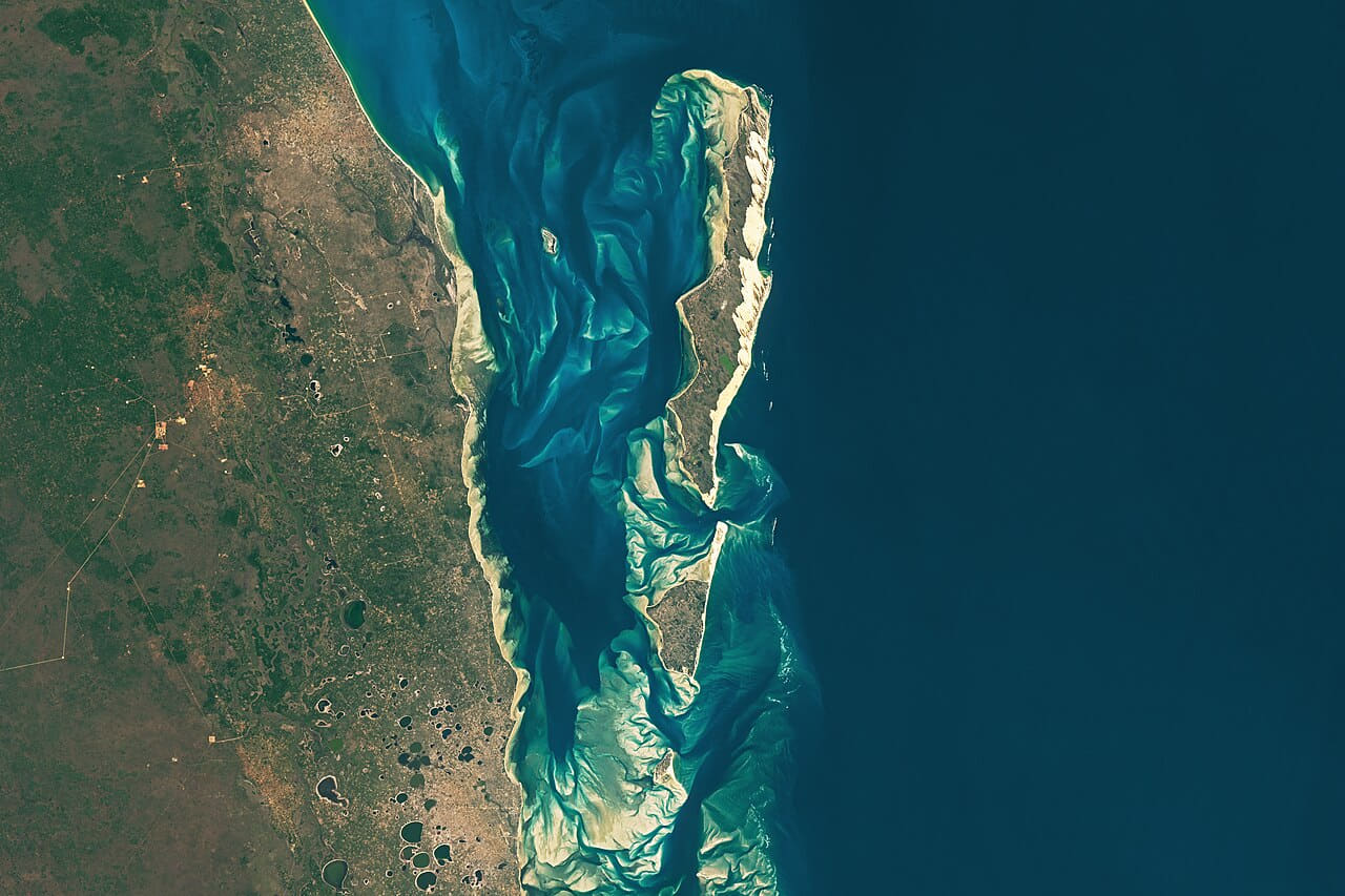 Fondo de pantalla Bazaruto Archipelago National Park en tonos deep green y charcoal, Full HD, formato 4:3 para móvil