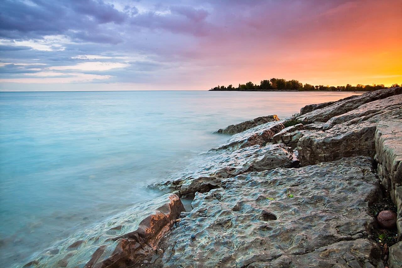 Fondo de pantalla Blue-pink-orange sky at sunset, Woodbine Beach,… en tonos oliva y azul cielo, Full HD, formato 4:3 para móvil