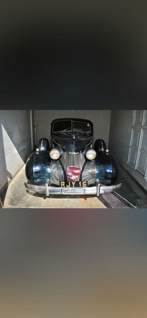 Fondo de pantalla Cadillac in Vintage & Classic Car Collection… en tonos charcoal y near-black, Full HD, formato 4:3 para PC