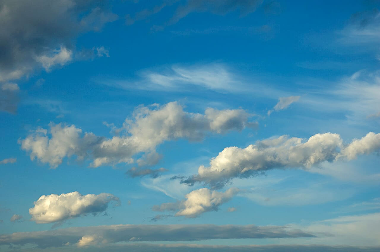 Fondo de pantalla Clouds and blue sky in Russia. IMG 012 en tonos slate y teal, Full HD, formato 4:3 para móvil
