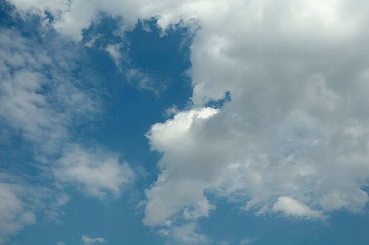 Fondo de pantalla Clouds and blue sky in Russia. IMG 024 en tonos sage green y steel blue, Full HD, formato 4:3 para móvil