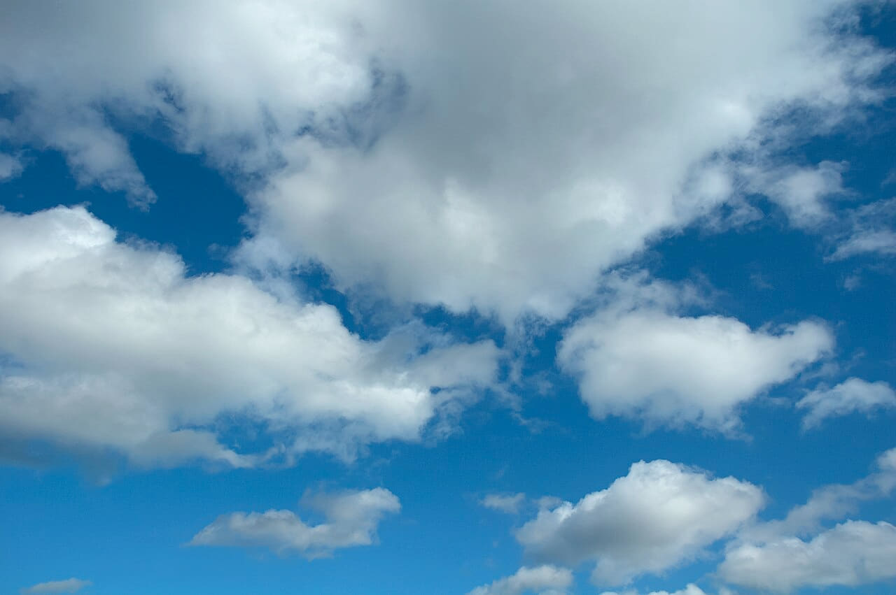 Fondo de pantalla Clouds and blue sky in Russia. IMG 109 en tonos sage green y sage green, Full HD, formato 4:3 para móvil