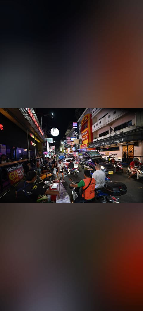 DZ6 0927 Busy night scene on a bustling city street… wallpaper in near-black and near-black tones, Full HD, 4:3 format for desktop