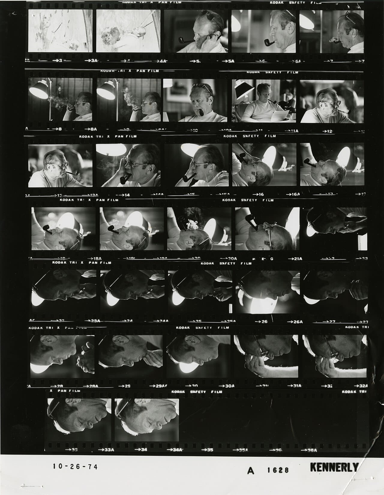 Fondo de pantalla Ford A1628 NLGRF photo contact sheet en tonos near-black y near-black, Full HD, formato 4:5 para móvil