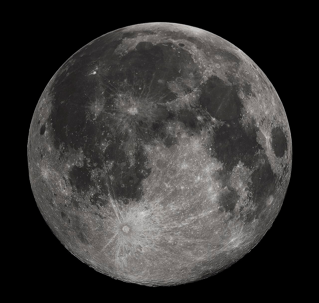 Fondo de pantalla FullMoon2010 en tonos near-black y charcoal, Full HD, formato 1:1 para móvil