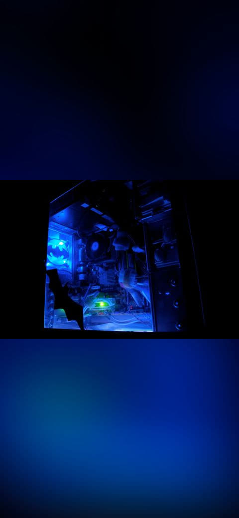 Gaming computer with bat decals wallpaper in near-black and near-black tones, Full HD, 4:3 format for phone