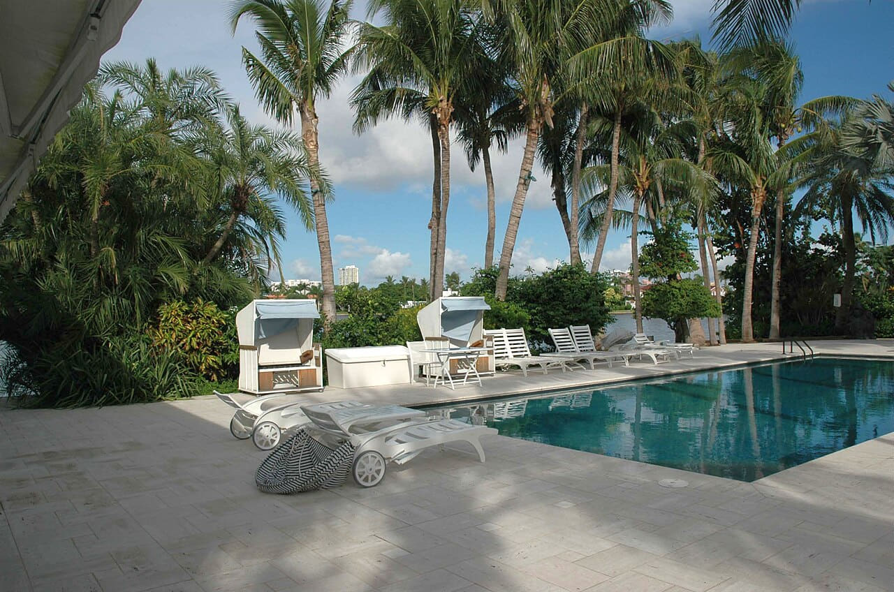 GX-211 - Tropical palm trees shade a serene… wallpaper in slate and olive tones, Full HD, 4:3 format for phone
