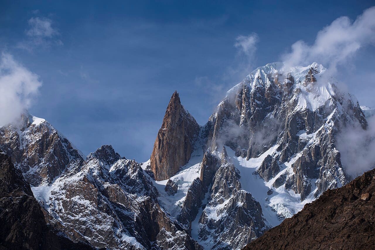 Fondo de pantalla Lady Finger Peak - Hunza en tonos steel blue y steel blue, Full HD, formato 4:3 para PC