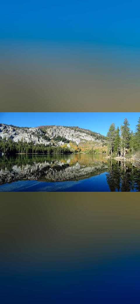 Fondo de pantalla Lake George Mirror, Mammoth Lakes, CA 2016 en tonos casi negro y turquesa, Full HD, formato 16:9 para PC