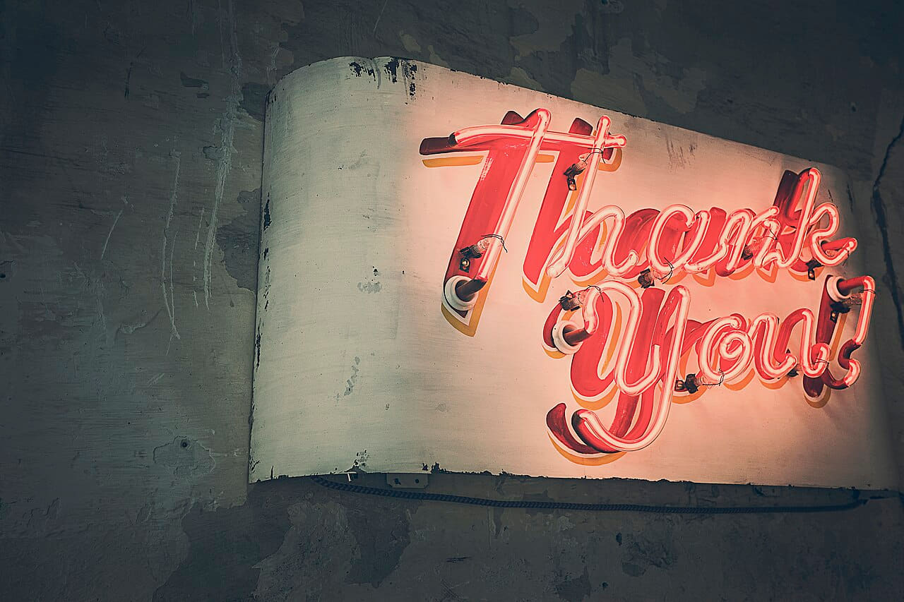 Fondo de pantalla Light-sign-typography-lighting en tonos charcoal y charcoal, Full HD, formato 4:3 para móvil