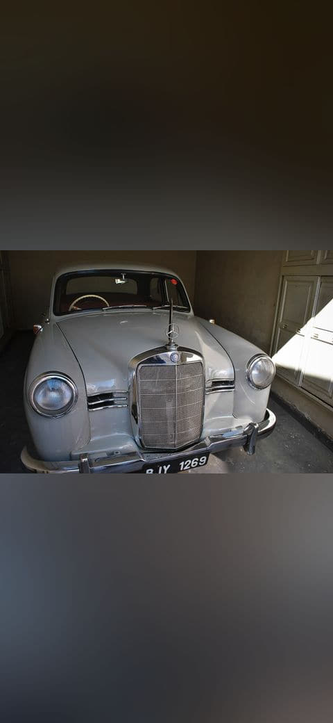 Fondo de pantalla Mercedez Benz in in Vintage & Classic Car… en tonos near-black y olive, Full HD, formato 4:3 para PC