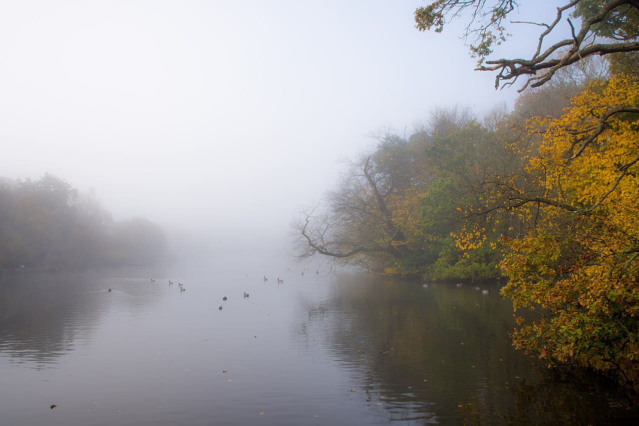 Misty Lake 6 wallpaper in cream and lavender tones, Full HD, 4:3 format for phone
