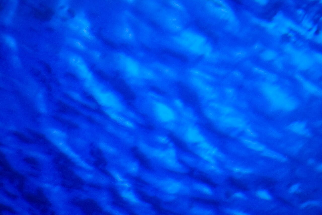 No-Focus Water Ripple DTXR-WT-2 wallpaper in midnight blue and teal tones, Full HD, 4:3 format for phone