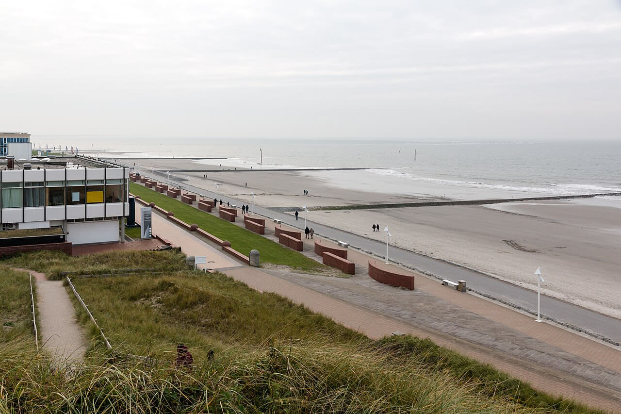 Norderney, Nordstrand 3 wallpaper in lavender and cream tones, Full HD, 4:3 format for phone