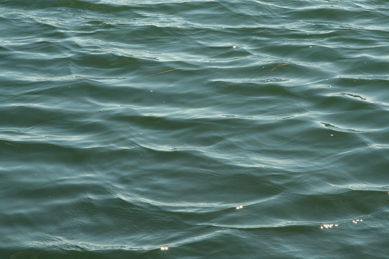 Ocean water surface texture 3 - Martha's Vineyard wallpaper in steel blue and slate tones, Full HD, 4:3 format for phone