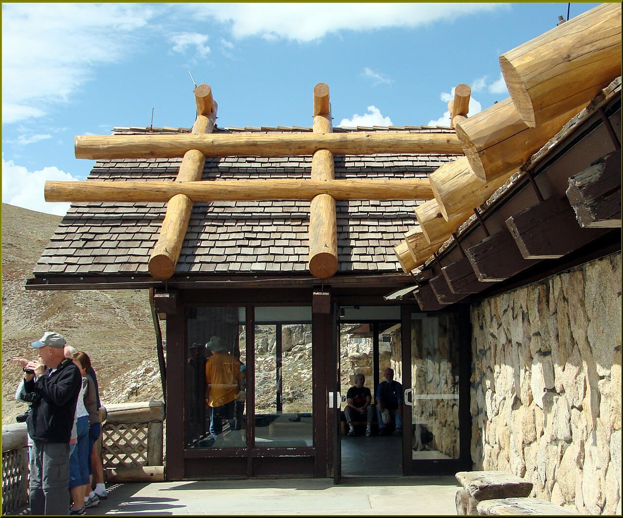Fondo de pantalla Rocky Mount N.P., Alpine Visitor Center 2 en tonos near-black y sky blue, Full HD, formato 4:3 para PC
