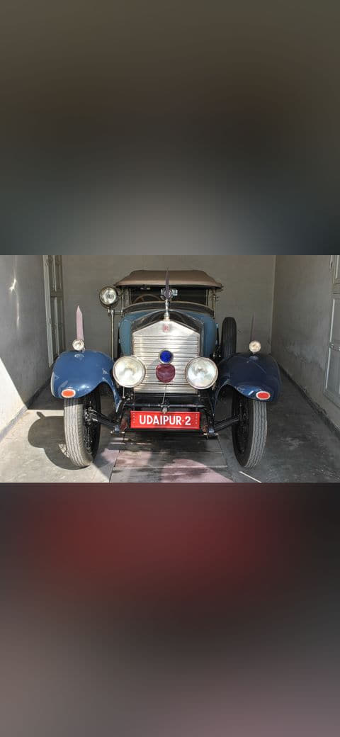 Fondo de pantalla Rolls-Royce GLK 21 in Vintage & Classic Car… en tonos olive y charcoal, Full HD, formato 4:3 para PC