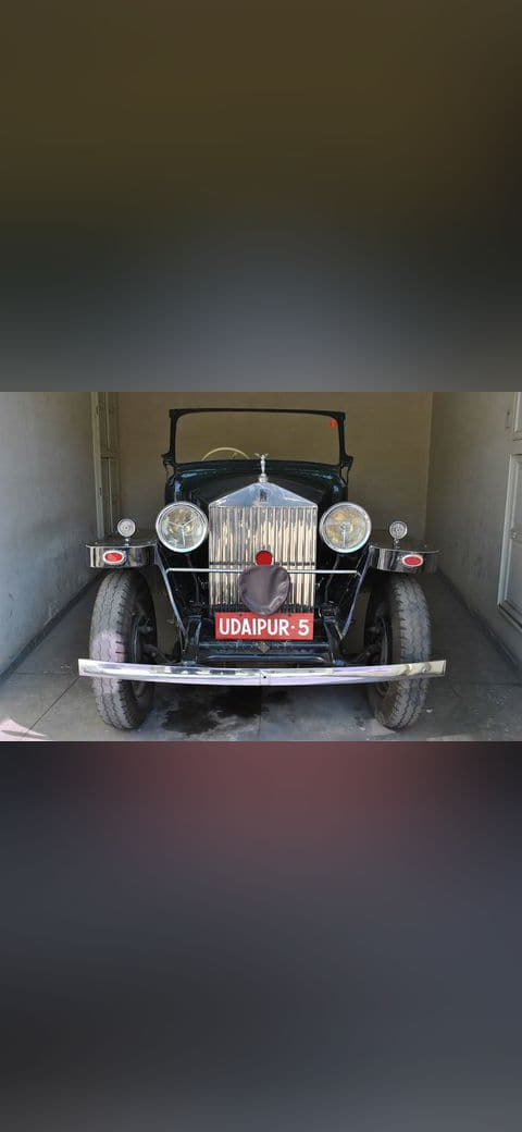 Fondo de pantalla Rolls-Royce in Vintage & Classic Car Collection… en tonos charcoal y near-black, Full HD, formato 4:3 para PC