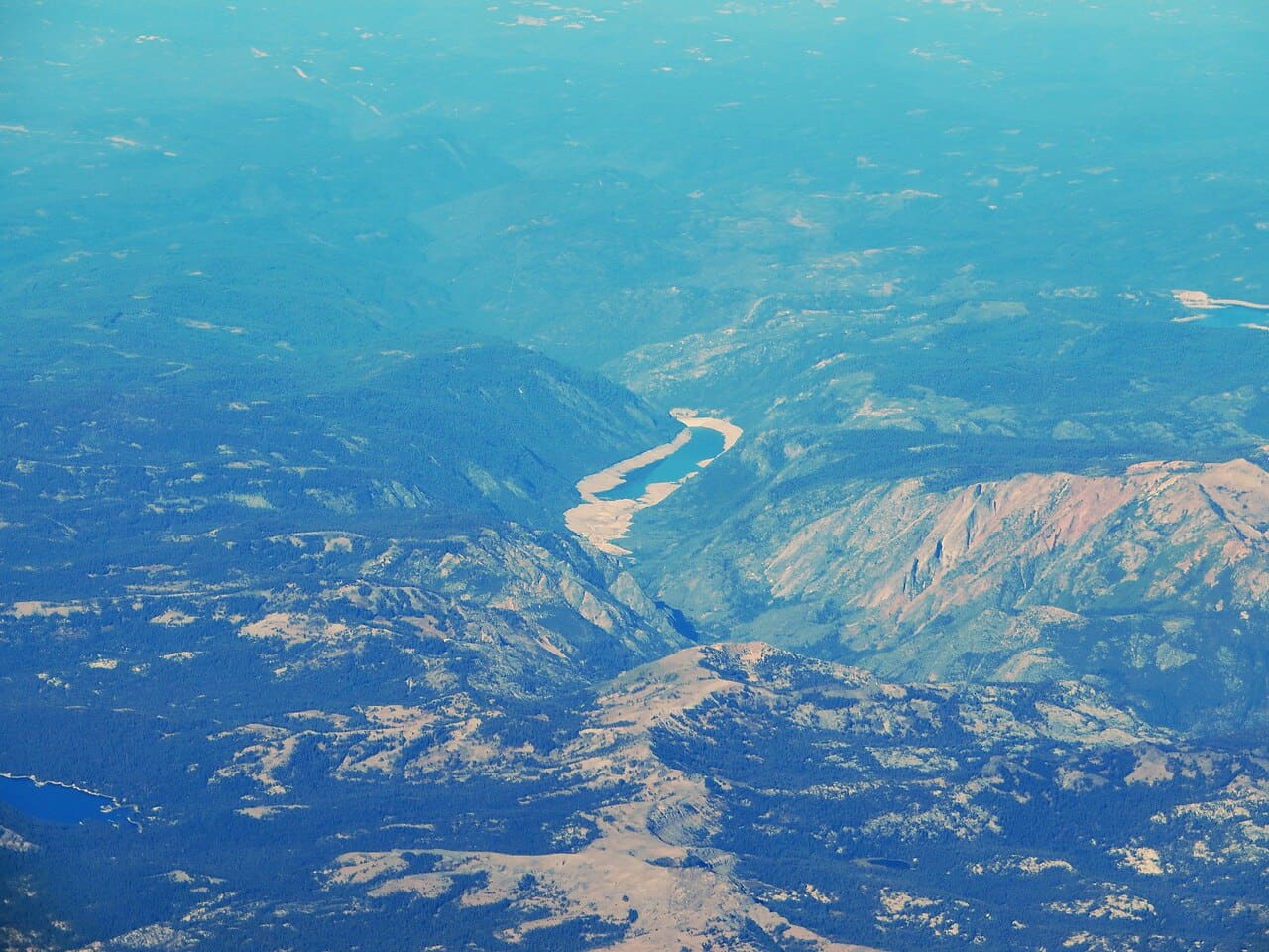 Fondo de pantalla Salt Springs Reservoir, California en tonos slate y sky blue, Full HD, formato 4:3 para PC