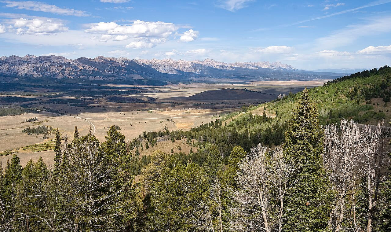 Sawtooth Valley ID1 wallpaper in olive and charcoal tones, Full HD, 16:9 format for desktop