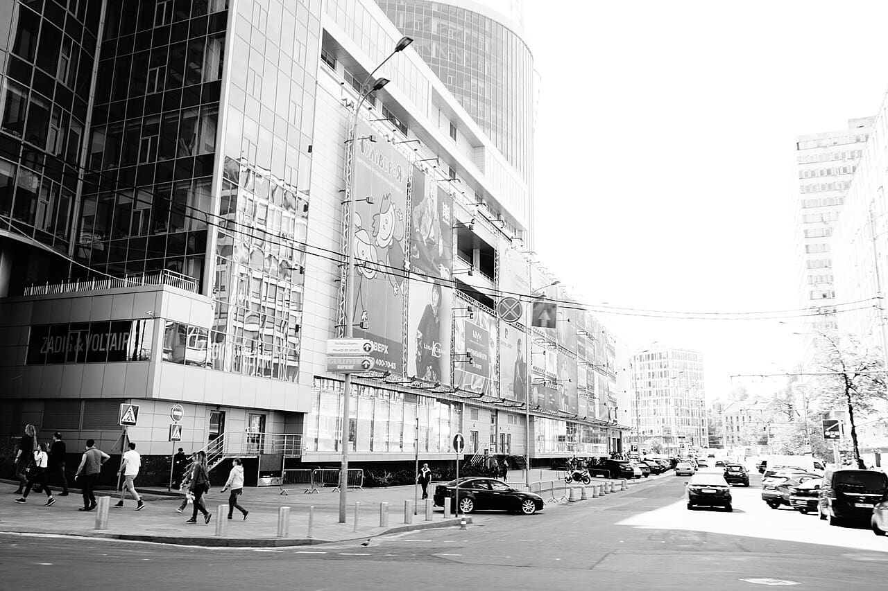 Shiny Black and White, Kiev, Ukraine 5 wallpaper in cream and lavender tones, Full HD, 4:3 format for phone
