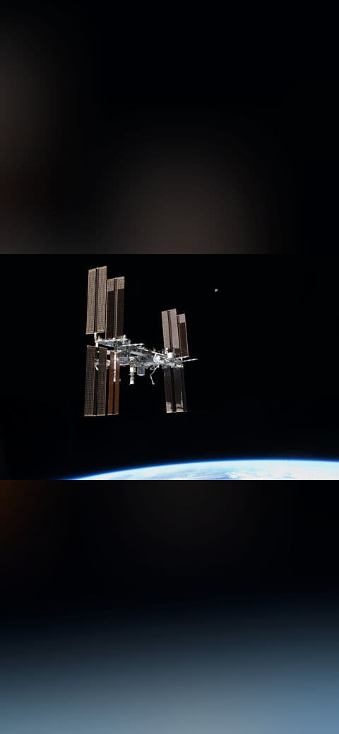 Fondo de pantalla STS-135 final flyaround of ISS 1 en tonos near-black y near-black, Full HD, formato 4:3 para móvil