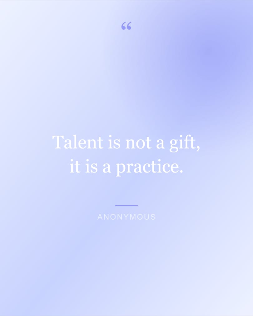 Fondo de pantalla con la frase "Talent is not a gift, it is a practice." sobre fondo lavender y lavender, HD, formato 4:5