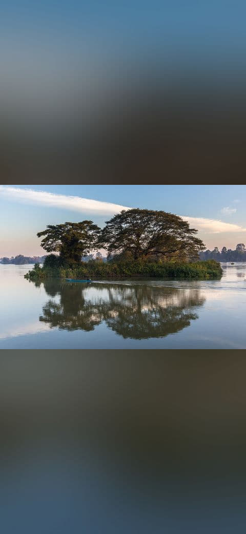 Water reflection of a green island at sunrise with… wallpaper in charcoal and charcoal tones, Full HD, 4:3 format for phone